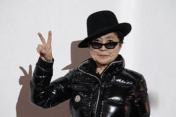 Yoko Ono, Kunsthaus Zurich, Art exhibition, Iconic artist HD wallpaper
