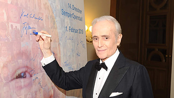 Jose Carreras, Semperopernball appearance, Leukemia foundation, Philanthropic efforts HD wallpaper