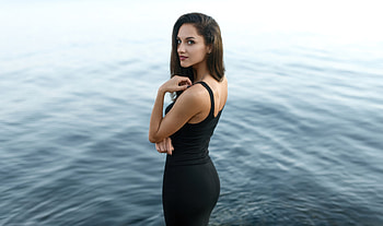 Girl Black Dress Smiling Looking Back, girls, black-dress, model HD wallpaper