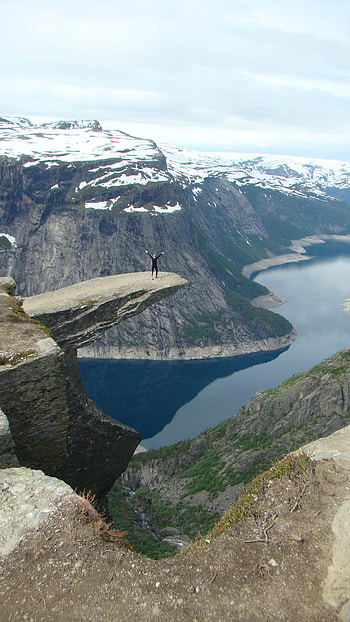 Scandinavian road trip, Famous Trolltunga hike, Penn Ar Bled expedition, Nature graphy HD phone wallpaper