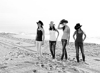 Cowgirls Day At The Beach. ., style, sand, cowgirl, fun, brunettes, beach, fashion, outdoors, blondes, girls, women, models, western, ocean, hats, female HD wallpaper
