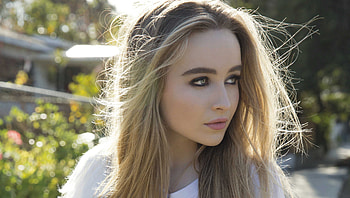 Sabrina Carpenter 2017 , sabrina-carpenter, celebrities, girls, music, singer HD wallpaper
