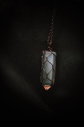 Miscellanea, Miscellaneous, Decoration, Chain, Wicker, Braided, Pendant, Coulomb, Jewel, Precious Stone HD phone wallpaper