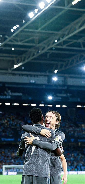 Luka Modric Celebrates: Real Madrid for Soccer Fans, Sports, soccer, Real Madrid C.F. HD phone wallpaper