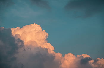 A que view of vibrant clouds during sunset against a blue sky. HD wallpaper