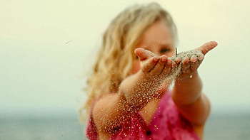 Sand, Miscellanea, Miscellaneous, Hands, Girl, Child HD wallpaper