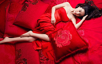 Red Passion, model, pillow, red, brunette HD wallpaper