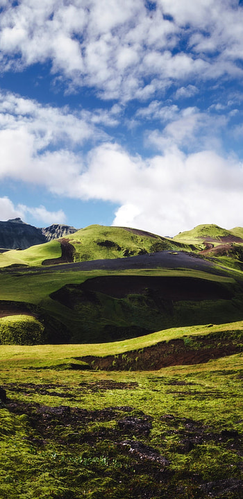 Green hills landscape, Sunny day, Nature's beauty, Samsung Galaxy S8 HD phone wallpaper