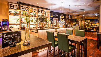 Burgdorfs Hotel Hude, Restaurants HD wallpaper