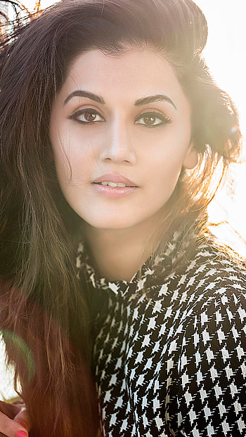 Taapsee Pannu, Taapsee Pannu Beautiful Actress HD phone wallpaper