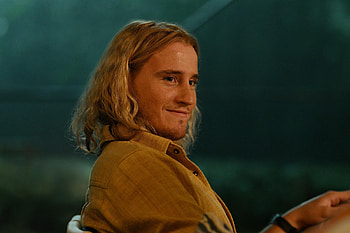 Apples Never Fall TV Show - Smiling Character Scene, TV Show, Apples Never Fall HD wallpaper