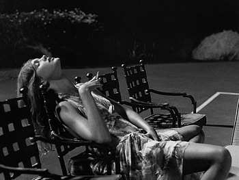 RESTING PHASE, resting, graphy, relaxation, smoke, bw, woman, beauty HD wallpaper