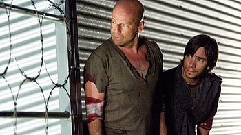 Live or Die Hard, Backdrops collection, High-adrenaline blockbuster, Action-packed visuals HD wallpaper