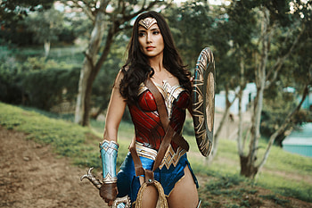 Wonder Woman Cosplay 2019, wonder-woman, superheroes, cosplay HD wallpaper