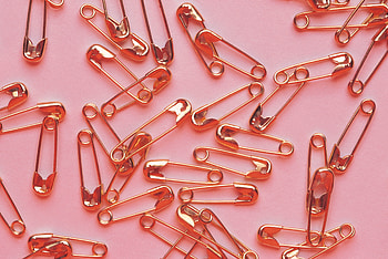 Pink Background, Gold, Miscellanea, Miscellaneous, Metal, Pins, Safety Pins HD wallpaper