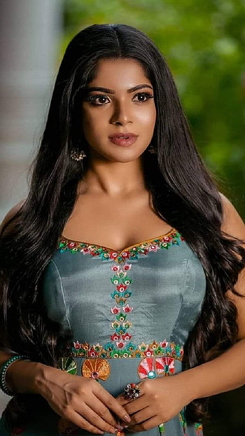 Divya Bharathi 82, Beauty, Divya Bharathi, actress HD phone wallpaper