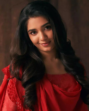 Kirthi Shetty, fashion design, layered hair HD phone wallpaper