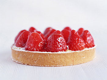 Strawberry tart, background , Summery delight, Fresh and vibrant HD wallpaper