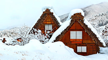 Winter houses, snow, mountain, winter, frost, cold, beautiful, houses HD wallpaper