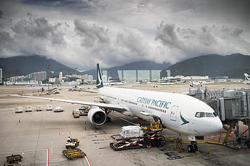 Cathay Pacific, business class tickets, pricing error, discounted fares HD wallpaper