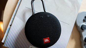JBL Clip 3, Impressive review, Great sound quality, Compact speaker HD wallpaper