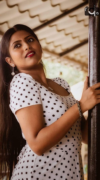 Praneetha Patnaik, telugu actress, model, dusky beauty HD phone wallpaper