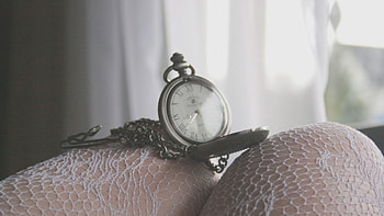 Clock, Miscellanea, Miscellaneous, Legs, Mood, Clock Face, Dial, Time, It's Time, Moods, Chain, Roman Numerals, Tights HD wallpaper