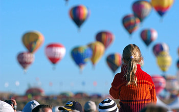 Sky, Balloons, Miscellanea, Miscellaneous, Blur, Smooth, Flight, Balloon, Girl HD wallpaper