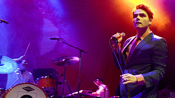 Gerard Way's comeback album, Hesitant Alien, Interview with The New York Times, Solo career HD wallpaper