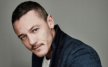 Luke Evans , Impressive visuals, Versatile actor, Diverse roles HD wallpaper