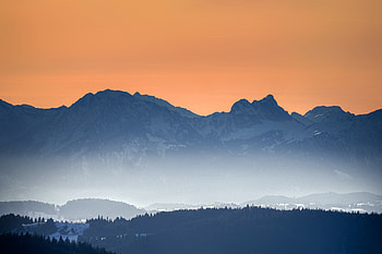 Sunset, mountains, haze, horizon, dusk HD wallpaper