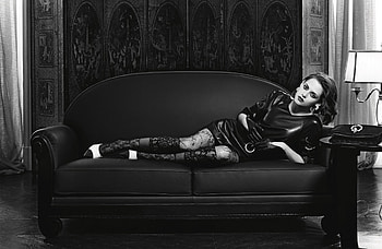 Kristen Stewart, black, white, sofa, bw, girl, actress, woman HD wallpaper