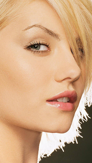 Elisha Cuthbert, Blonde girl, Celebrity , Radiant charm HD phone wallpaper