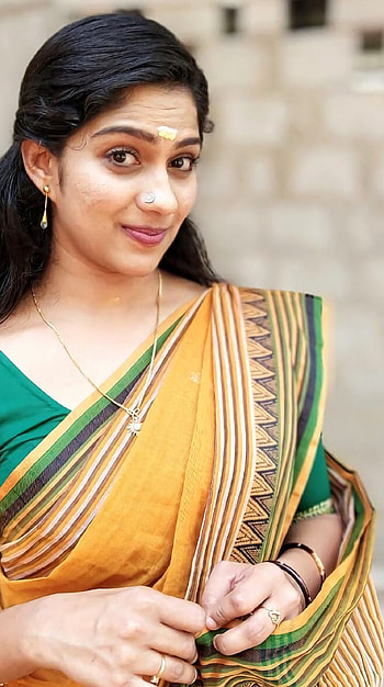 Swasika, malayalam actress, saree beauty HD phone wallpaper