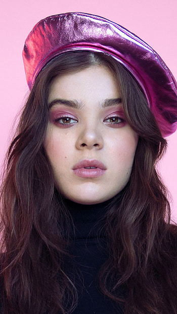 pretty Hailee, makeup, hat, brown eyes, close-up, face, long hair, brunette, actress, singer, Celebrity, Hailee Steinfeld HD phone wallpaper