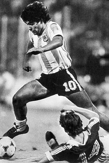 1982 FIFA World Cup, Diego Maradona HD phone wallpaper