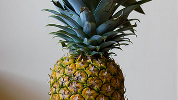 Unique , Pineapple , Queen, Backgrounds HD wallpaper