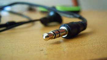 earplugs, technology, electronics, zoom, wires HD wallpaper