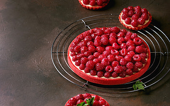 Raspberry pie delight, Baking bliss, Tempting berry-filled dessert, High-definition HD wallpaper