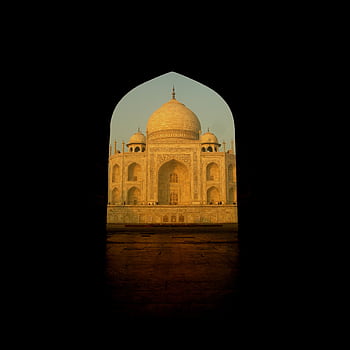 Beautiful architectural frame of the iconic Taj Mahal at sunrise. HD phone wallpaper