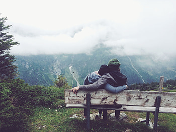 Mountains, Love, Couple, Pair, Bench, Embrace HD wallpaper