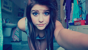 blue-eyes-cute-teen-girl-on.jpg HD wallpaper
