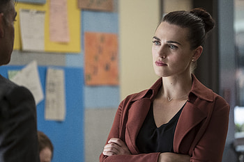 Katie McGrath, Supergirl season 3, Laptop, Full HD wallpaper