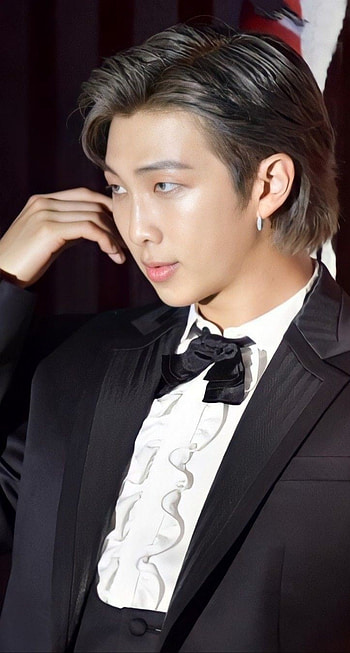 BTS NAMJOON, bts_, rapmonster, kpop, stage, namjun, black_and_white, Asian_, bangtan, korean_idol HD phone wallpaper