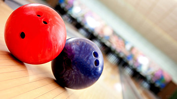 bowling , Ethan Simpson post, Sport-inspired visuals, Bowling enthusiasm HD wallpaper