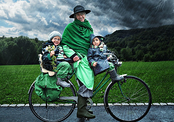A great hearted grandma, john wilhelm, creative, sister, copii, autumn, hat, fetite, rain, situation, girl, woman, summer, lightning, old, bicycle, green, grandma, storm, child HD wallpaper
