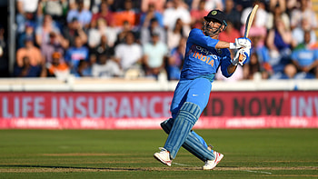 Dhoni , Stunning resolution, Captivating backgrounds, Ultra quality HD wallpaper