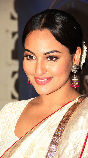 Sonakshi Sinha, Sonakshi Sinha Heroine HD phone wallpaper