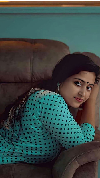 Anusitara, mallu actress HD phone wallpaper