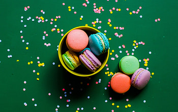 Dessert, sweets, macarons, colorful HD wallpaper